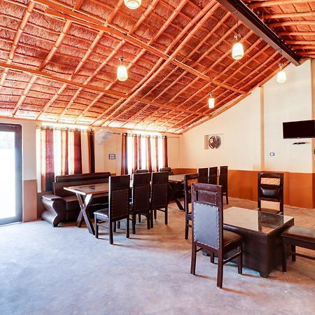 Hotel O Star City Hotel Ayodhya Buitenkant foto