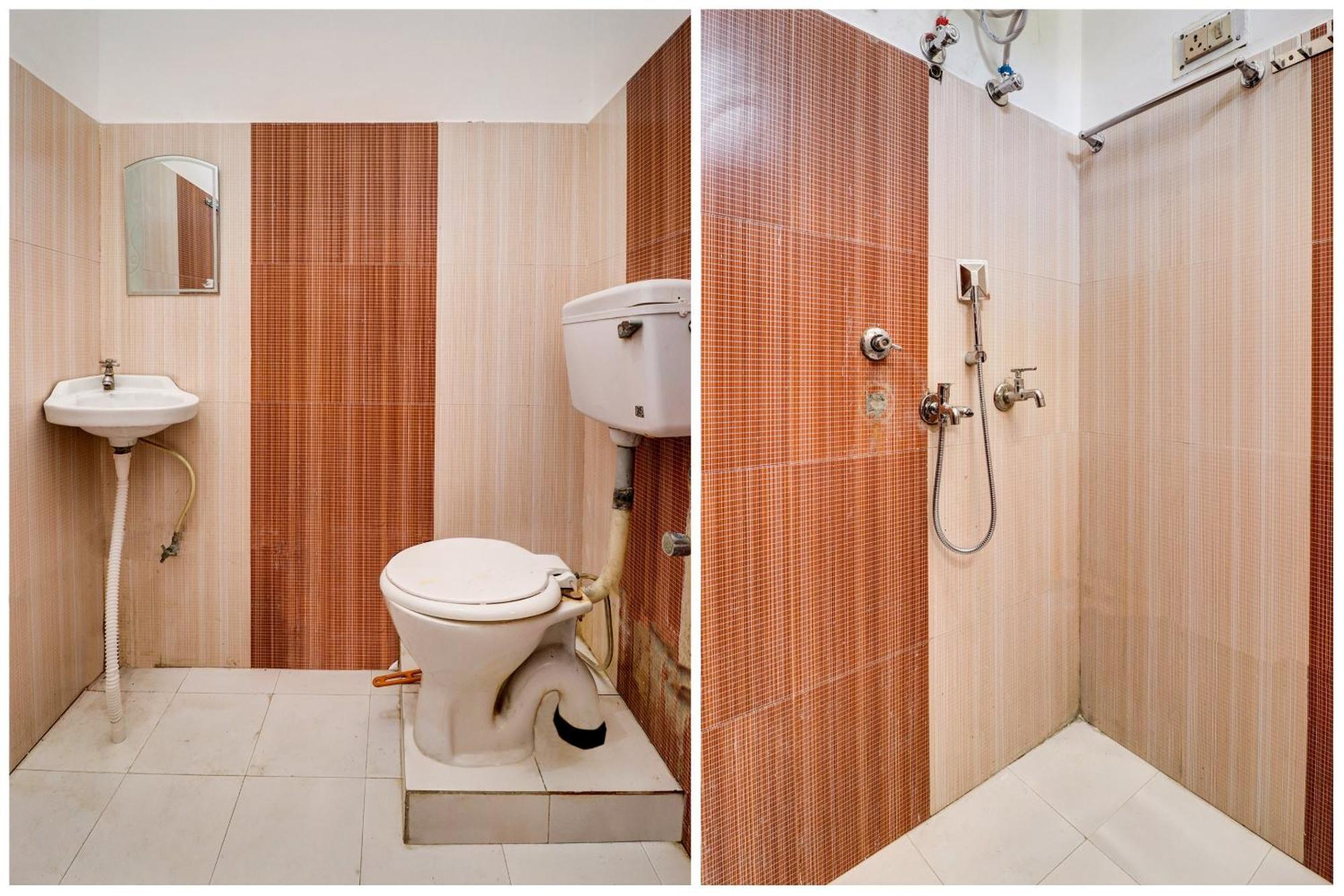 Hotel O Star City Hotel Ayodhya Buitenkant foto